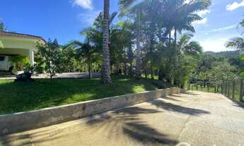 Imagem: Espetacular Terreno Com Casa em Meio à