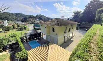 Imagem 6: Casa com piscina próximo ao Centro de Brusque