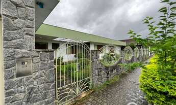 Imagem: Casa comercial no bairro Maluche