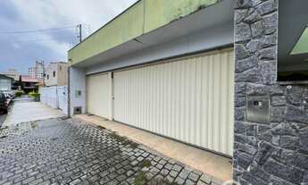 Imagem 2: Casa comercial no bairro Maluche