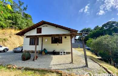 Imagem 6: Casa com amplo terreno no bairro Ponta Russa