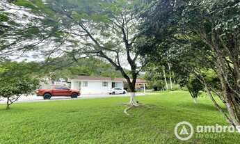 Imagem 2: Casa com Amplo Terreno