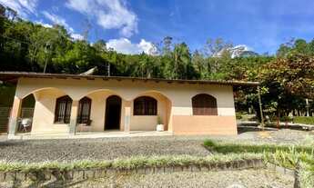 Imagem 4: 2 casas com amplo terreno na Primeiro de Maio - Aceita imóveis como parte do pagamento