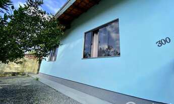 Imagem: Casa com 03 dormitórios no bairro Águas