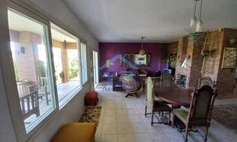 Imagem: Casa à venda com piscina - 04 dormitórios