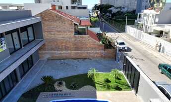 Imagem 3: Sobrado Alto Padrão com Piscina e 4 dormitórios