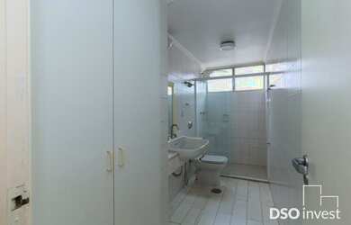 Imagem 6: 3 dormitórios, 1 suítes, 2 banheiro, 2 vagas na garagem