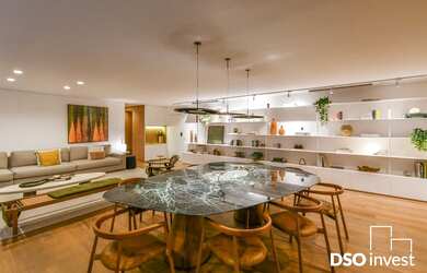 Imagem 2: 3 dormitórios, 3 suíte, 1 banheiros, 3 vagas na garagem