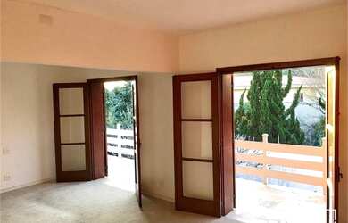 Imagem 4: Casa com 4 Quartos à venda com piscina