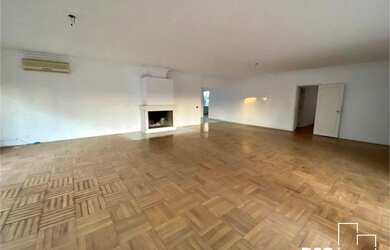 Imagem 3: Casa com 4 Quartos à venda com piscina