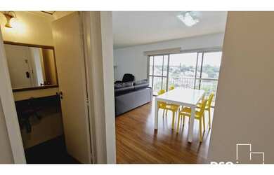 Imagem 2: 3 dormitórios, 1 suítes, 3 banheiro, 2 vagas na garagem