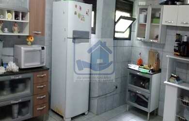 Imagem: A casa em condomínio possui 5 Dormitórios, 2 Suítes, 2 Banheiros