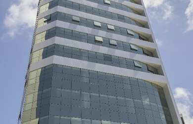 Imagem: A sala comercial possui 1 Banheiro, 1 Vaga na garagem, 49m²