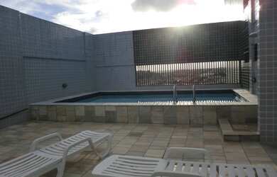 Imagem: O apartamento possui 2 Dormitórios, 1 Suíte, 1 Banheiro, 3