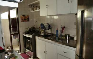 Imagem: O apartamento possui 2 Dormitórios, 1 Suíte, 1 Banheiro, 1