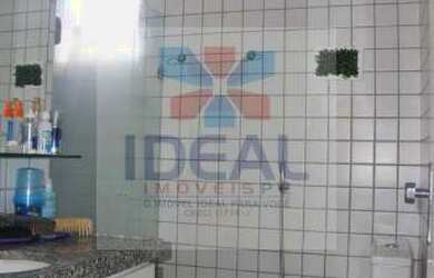 Imagem: O apartamento possui 3 Dormitórios, 1 Suíte, 1 Banheiro, 1