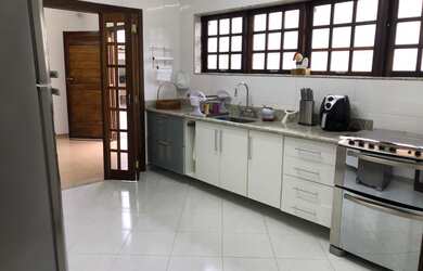 Imagem 12: Casa em bairro Nobre. Churrasqueira, Área de serviço, 20m² de Área...