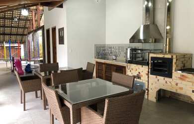 Imagem 7: Casa em bairro Nobre. Churrasqueira, Área de serviço, 20m² de Área...