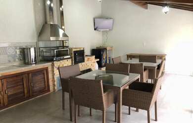 Imagem 9: Casa em bairro Nobre. Churrasqueira, Área de serviço, 20m² de Área...