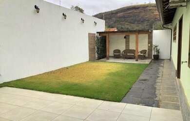 Imagem 4: Casa em bairro Nobre. Churrasqueira, Área de serviço, 20m² de Área...