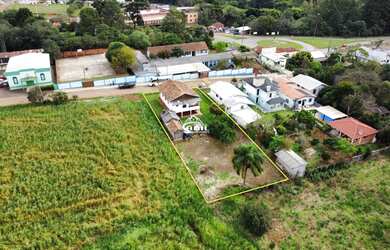 Imagem 7: Terreno amplo, em frente a Escola Mathias Lorenzon, no Bairro Santa Catarina, em Getúlio V