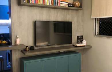 Imagem: O apartamento possui 2 Dormitórios, 1 Banheiro, 1 Vaga na garagem