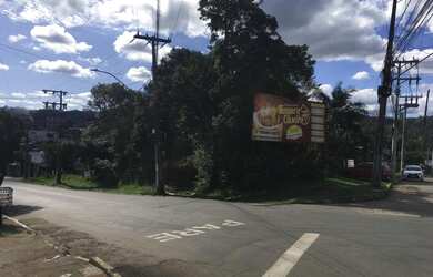 Imagem: O terreno possui 1m² de Área, Imóvel novo e está localizado