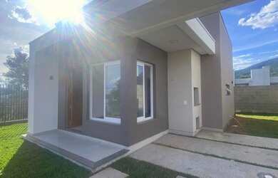 Imagem 2: Casa com 2 Dormitorio s localizado a no bairro em Sapiranga / Rio Grande...