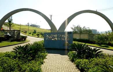 Imagem: O terreno possui 300m² de Área e está localizado em Quatro