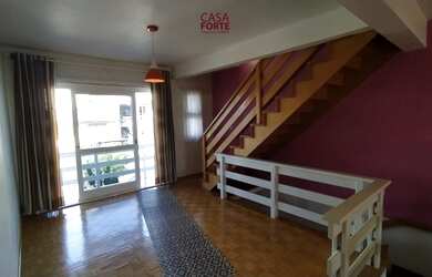 Imagem: A casa possui 3 Dormitórios, 1 Suíte, 2 Banheiros, 3 Vagas