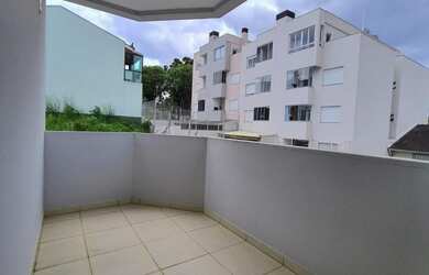 Imagem: O apartamento possui 3 Dormitórios, 1 Banheiro, 1 Vaga na garagem