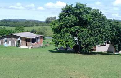 Imagem: A chácara possui 10.010m² de Área Privada e está localizado