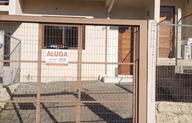 Imagem: A casa possui 2 Dormitórios, 1 Banheiro, 1 Vaga na garagem