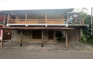 Imagem: A sala comercial possui 3 Dormitórios, 3 Banheiros, 1 Vaga