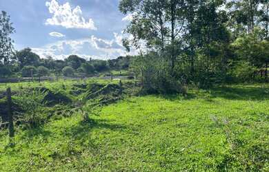 Imagem: A chácara possui 2.282m² de Área Privada e está localizado