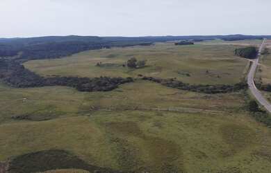 Imagem: A fazenda possui 220m² de Área e está localizado em Tainhas