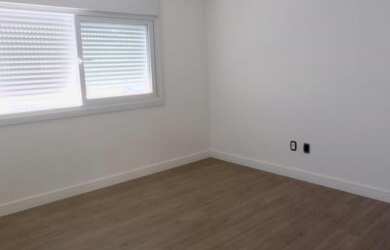 Imagem 6: Casa 02 Dormitórios. Churrasqueira, 150m² de Área Privada, 2 Vagas...