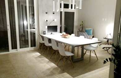 Imagem 2: Condomínio Belvedere. Piscina, Churrasqueira, Ar-condicionadoe213m²...