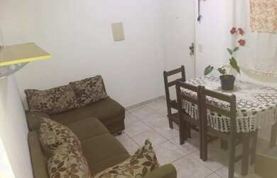 Imagem: O apartamento possui 2 Dormitórios, 1 Banheiro, 1 Vaga na garagem