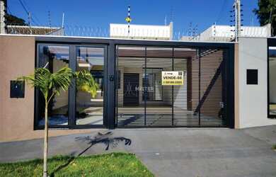 Imagem: A casa possui 3 Dormitórios, 1 Suíte, 2 Banheiros, 3 Vagas