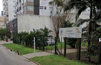 Imagem: O terreno possui 1080m² de Área e está localizado em Zona