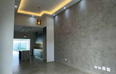 Imagem: A casa possui 3 Dormitórios, 1 Suíte, 2 Banheiros, 3 Vagas