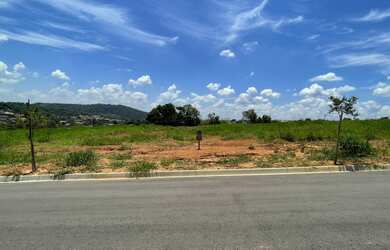 Imagem: O terreno possui 250m² de Área e está localizado em Jardim