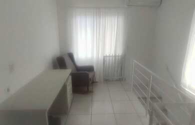 Imagem: A casa possui 2 Dormitórios, 1 Suíte, 2 Banheiros, 2 Vagas