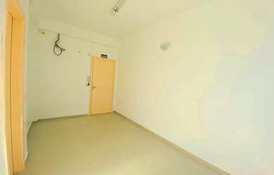 Imagem: A sala comercial possui 15m² de Área Privada e está localizado