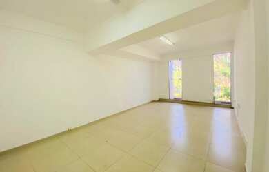 Imagem: A sala comercial possui 26m² de Área Privada e está localizado