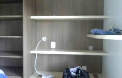 Imagem: A casa possui 3 Dormitórios, 2 Suítes, 1 Banheiro, 2 Vagas