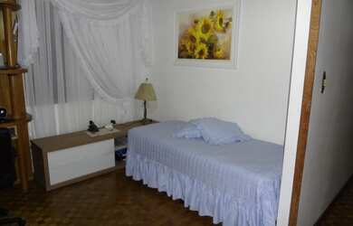 Imagem: A casa possui 2 Dormitórios, 2 Banheiros e está localizado