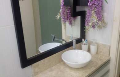 Imagem: A casa possui 2 Dormitórios, 1 Banheiro, 1 Vaga na garagem