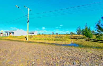 Imagem: O terreno possui 434m² de Área, Imóvel novo e está localizado